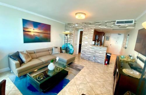 Mid Beach Apartment | Castle Beach Resort Condo-Penthouse or Deluxe 1BR-Direct Ocean View and access- Free parking
