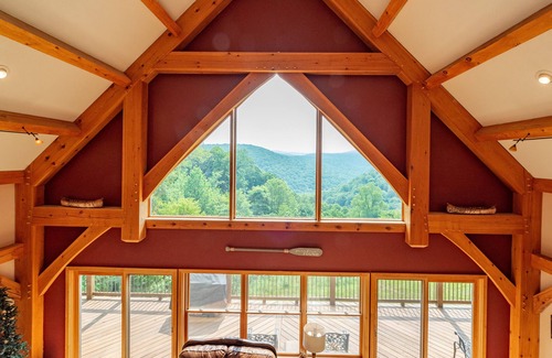 Friendsville House | Castle-Style Escape w/Lake & Ski Access