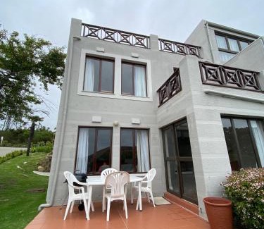 Plettenberg Bay Apartment | Castleton Self-Catering Accommodation