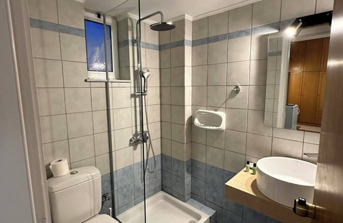 Malevizi Hotel | Castro Hotel