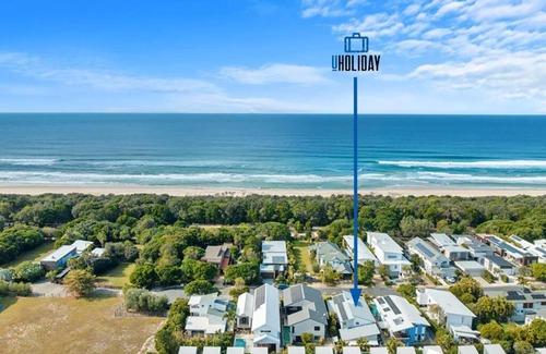 Casuarina House | Casuarina Calm - Beach House with Pool by uHoliday