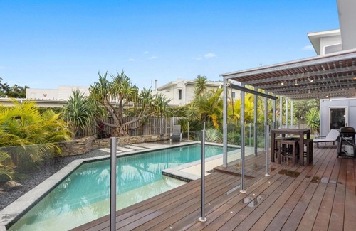 Casuarina House | Casuarina Surfbreak Beach House with Pool