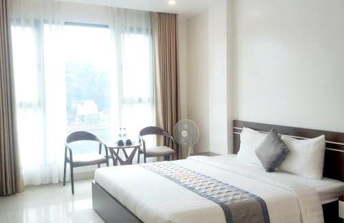 Cat Hai Hotel | Cat Ba Emerald Lake View