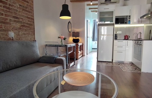 La Sagrada Familia Apartment | Catalan Comfort Near Sagrada Familia