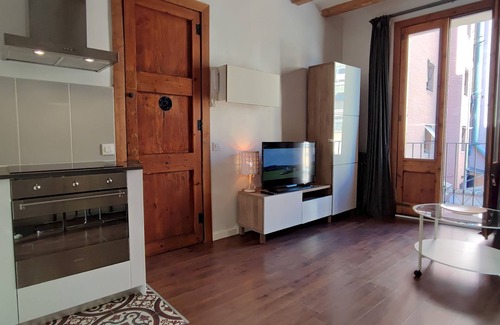La Sagrada Familia Apartment | Catalan Comfort Near Sagrada Familia