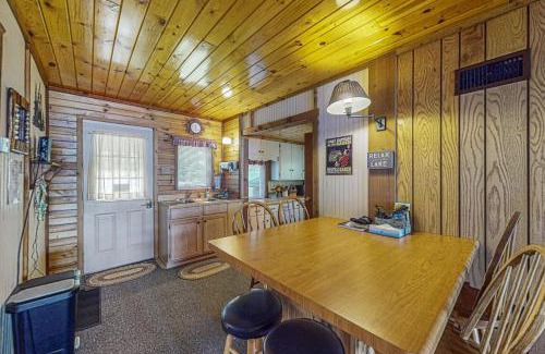 Eagle River House | Catfish Cottages