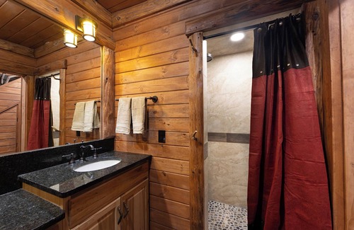 White Lake Resort | Cattle Drive Suite @ Driftwood Ranch - a Horse and Cattle Ranch - White Lake, NY