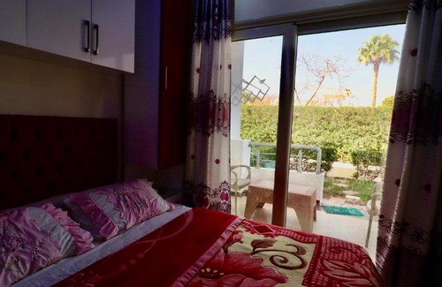 Village Road Ski Chalet | Cecclya Bay resort