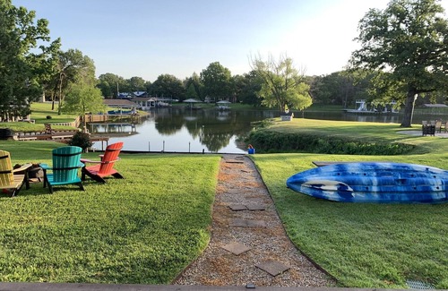 Tool House | Cedar Creek Lake Waterfront Rental & Retreat — with Kayak, Fishing, & Fire Pit!