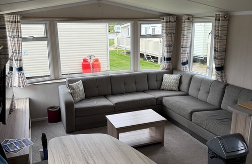 Skegness Apartment | Cedar Lake Apartment Retreat