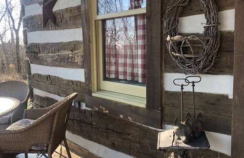 Milford Cabin | Cedar Ridge Farm - Rural Artist/Writer Retreat