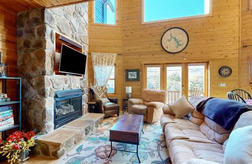 McHenry Apartment | Cedar Shores #15