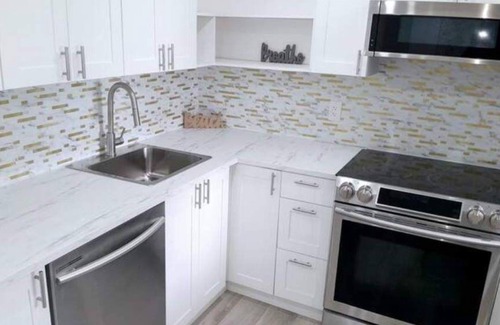 Orillia Apartment | ❤ Cedar-View Apartment with Hot Tub (4 Bedrooms) ❤