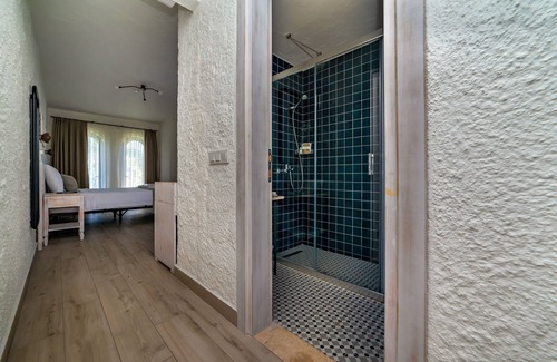 Hacımemis Hotel | Cemal Alaçatı Hotel