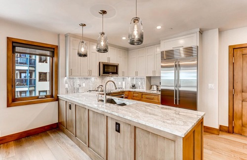 Beaver Creek Apartment | Centennial 1 Bedroom Condo Unit No. 13b