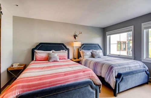 Beaver Creek Apartment | Centennial 2 Bedroom Condo Unit 11