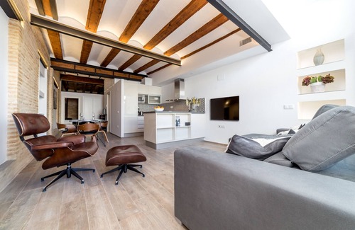 La Seu Apartment | CENTER-Luxurious 1BR, 1BA-Terrace, WI-FI, A/C