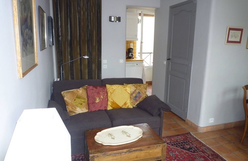 Latin Apartment | Center of Paris(close Notre Dame)-Great View-Balcony-6th floor (lift to the 5th)