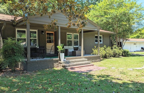 Wilmington House | Center of Wilmington-Zen on 42nd-fully fenced yard-Pets ok