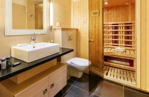 Chaumont-sur-Tharonne House | Center Parcs - Domaine des Hauts de Bruyeres - Cottage VIP Eden 3 Rooms 4 Persons