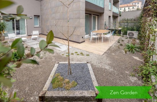 Como City Centre Apartment | Central 2BR Apartment – Private Parking – Long Term Welcome