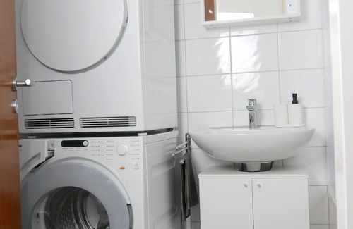 Ludwigshafen-Friesenheim Apartment | Central 3 room apartment for 5-7 persons