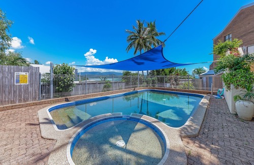 Airlie Beach House | Central Airlie☆Modern☆Sea Views☆Pool☆Free Wifi