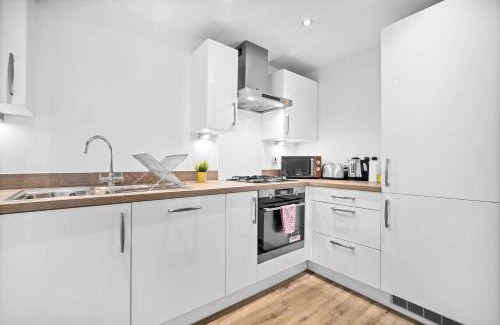 Bordesley Apartment | Central Apartment - Gated Access - Secure Parking 16SL