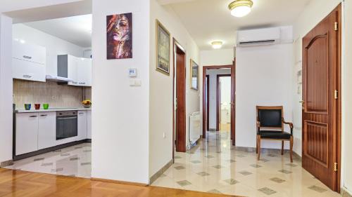 Donji Grad Apartment | Central Apartment Smiley - FREE PARKING