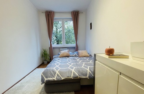 Old City Apartment | Central Apartments - just 600 metres of Old town, free parking.