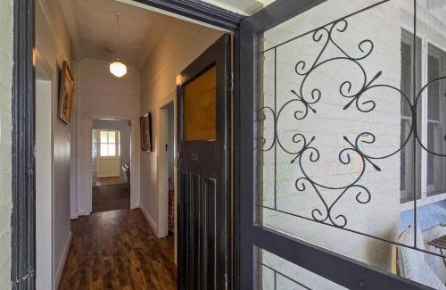 Wagga Wagga House | Central Charm on Best Street