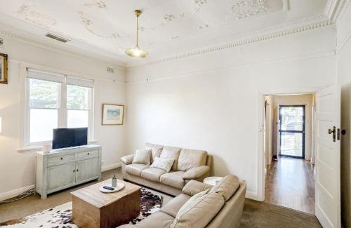 Wagga Wagga House | Central Charm on Best Street