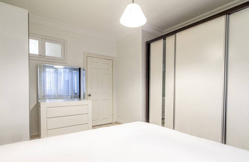 Nisantasi Apartment | Central Cozy Flat 5 min to City's Mall in Sisli