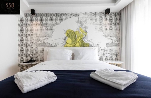 Paceville Hotel | Central hotel room, with SUPER CLEAN and COMFY BED