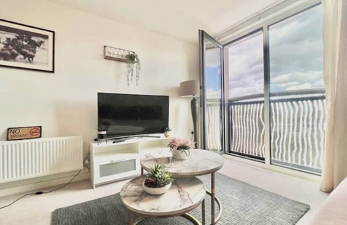 Churchill Apartment | Central London-high Floor sky View