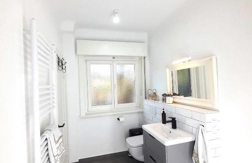 Marienthal Apartment | Central Private Cozy Room w own entrance, Spacious Bathroom, on-site parking