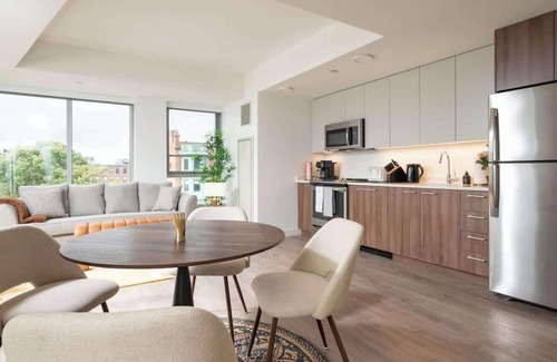 Central Square Apartment | Central Space 2 BR Condo to Balance Life, Work Play! 7 Sleeps