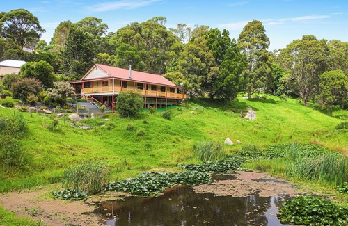 Central Tilba Apartment | Central Tilba Overnight Retreat — King Bed, Ensuite, Pet-Friendly