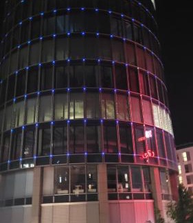 Westend Apartment | Central Tower Magic View