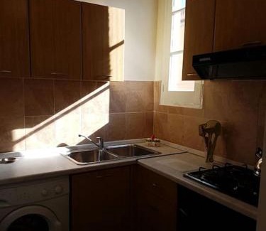 Floriana Apartment | Central Valletta Apt by Castille Square
