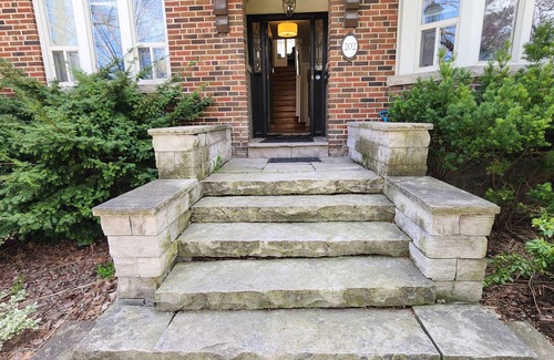 Lawrence Park House | Central Yet Serene
