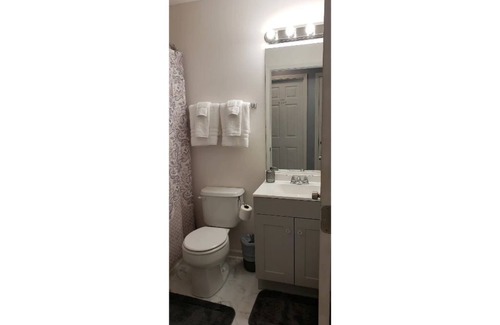 Panama City House | Centrally located Cozy, Relaxed 2-bedroom home with office space.
