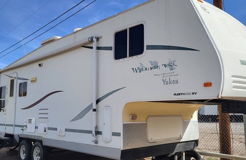 Mesilla Park House | Centrally located Cozy RV with all the essentials in spacious secure gated area!