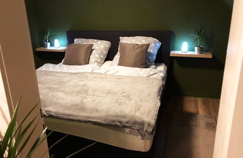 Hildesheim District Apartment | Centrally located for Harz visitors, fair guests, fitters, Alfeld (5min), Leineberg