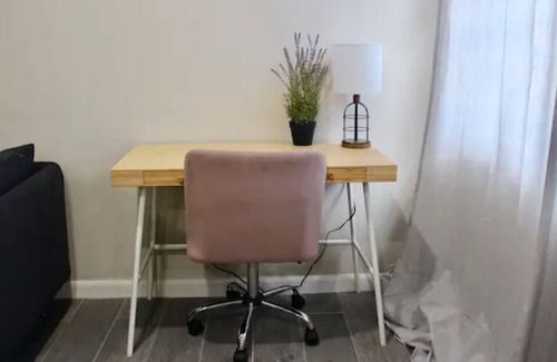 West Little River Apartment | Centrally located Miami apartment.