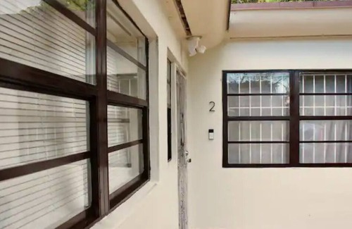 West Little River Apartment | Centrally located Miami apartment.