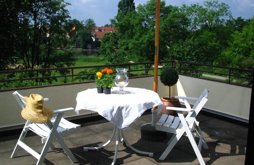 Celle Apartment | Centrally located penthouse apartment overlooking Aller and Old Town