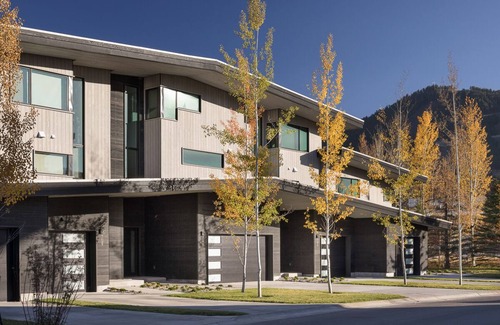 Jackson Hole Villa | Centrally Located Townhome with Elk Refuge Views