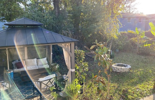St. Nicholas Apartment | Centrally located historic St.Nicholas charming duplex with fire pit and gazebo