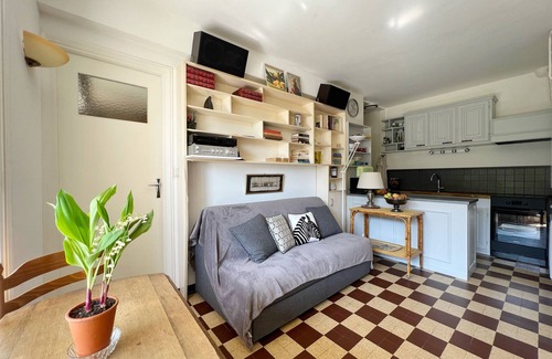 Beaulieu-sur-Mer Apartment | Centre Ville DE Beaulieu - Terrasse Ensoleillee